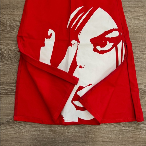 Red Graphic Women's Skirt - Picture 7 of 7